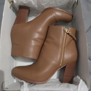 Michael Kors Britt Heeled Booties